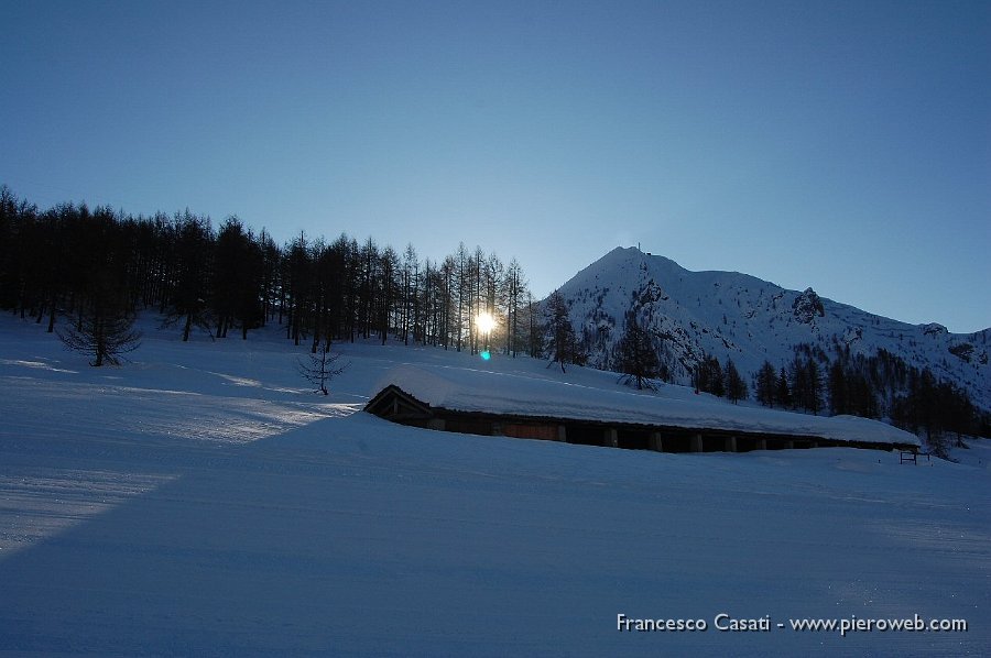 1-Il sole spunta sulle piste.jpg